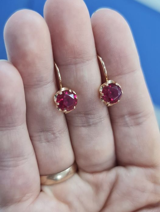 Золотые серьги Тюльпан с рубином 583 пробы