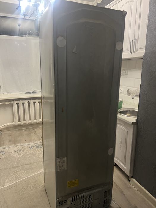 Холодильник марка LG