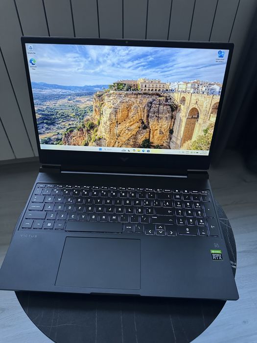 Laptop Gaming HP Victus 15 | Intel i7-13620H | 16GB RAM  DDR5 | RTX 5060 | SSD 512GB | NOU 22  zile de functionare