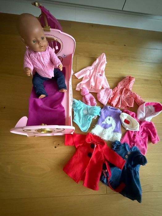 BABY born Интерактивната кукла - бебе, и легло