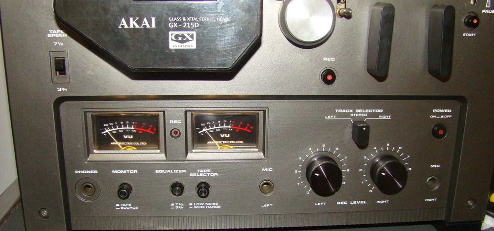 Magnetofon Akai GX-215G
