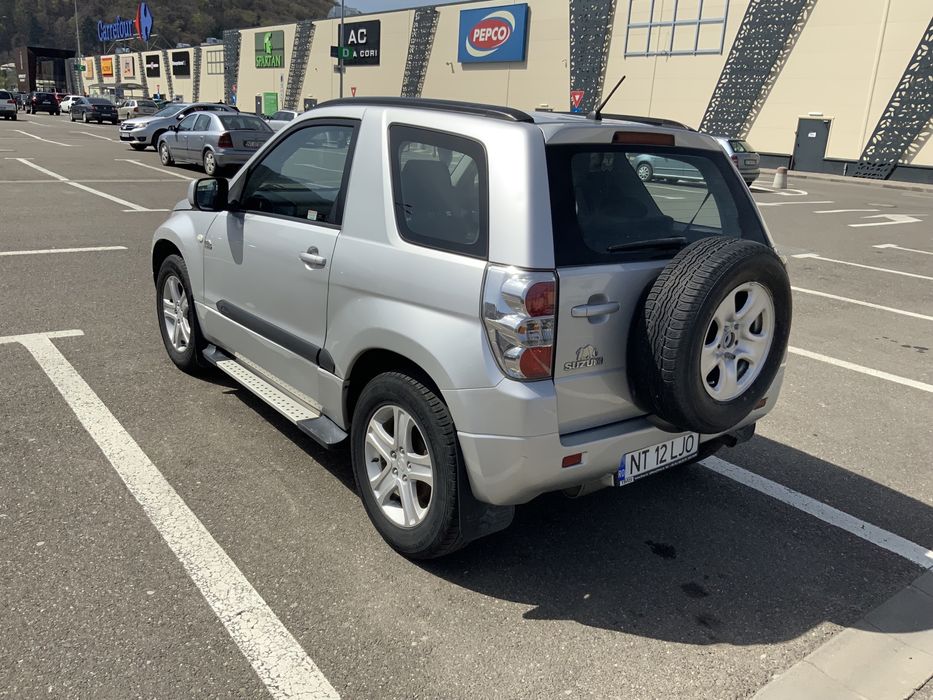 Suzuki Grand Vitara 1.6 benzina 2009. Volan dreapta. Inmatriculat.