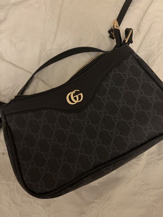 Geanta model gucci