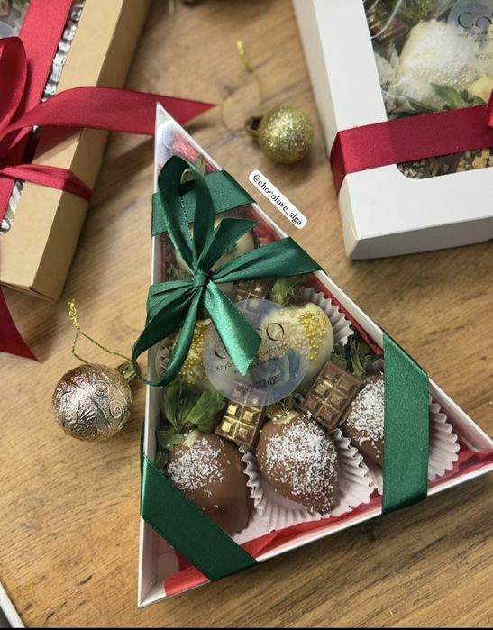 Коробка *Елка* для клубники   конфет