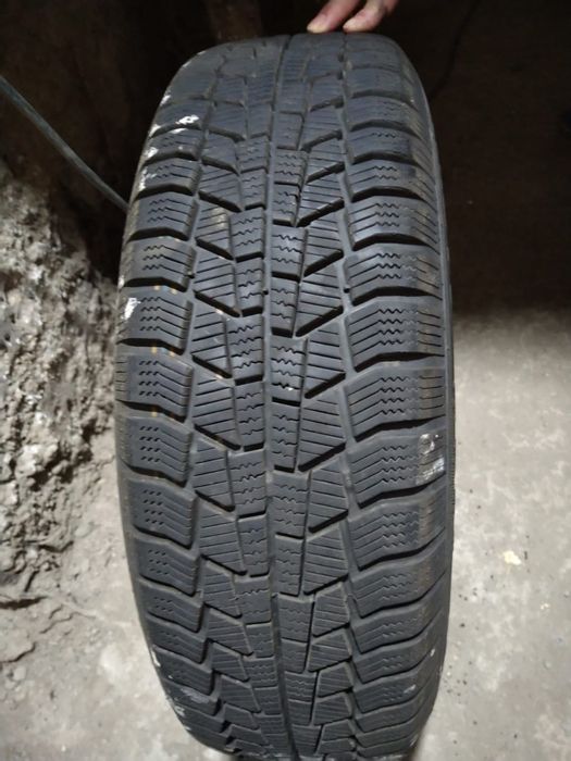 Anvelope iarnă + jante,  4 bucăți, rulate 5 luni 185/65 R14