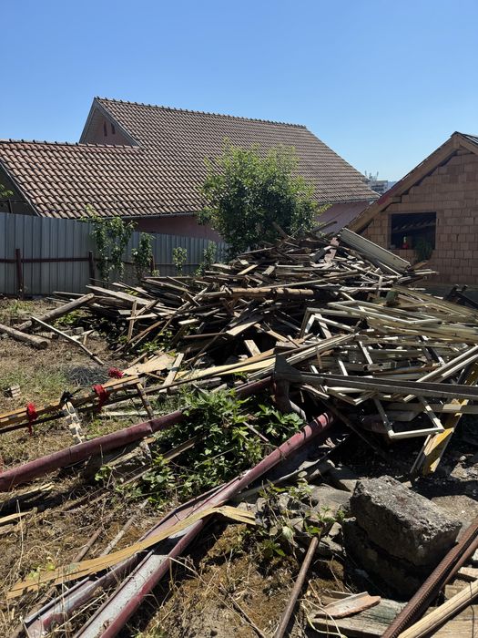 Vand lemne pt foc din demolare acoperis