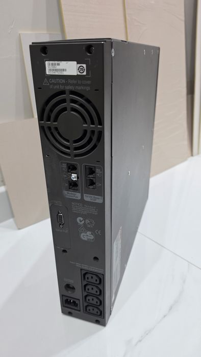 Продам ИБП. APC Smart-UPS 1500.