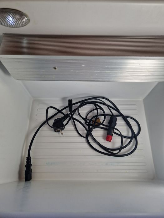 Къмпинг хладилник Mewa на газ, 12V и 230V