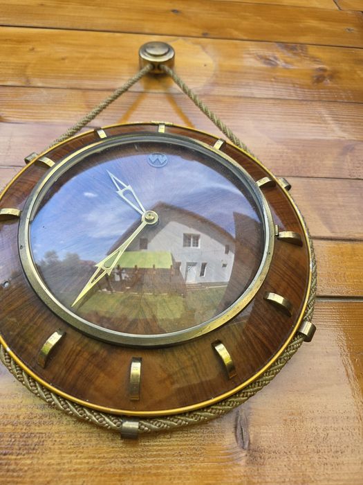 Ceasornic de perete vechi