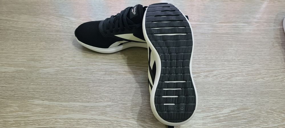 Продаются кросовки отличного качества