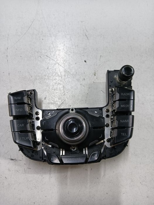 Consola Centrala Audi Q5 8Rb 2008 - > 8T0918609F