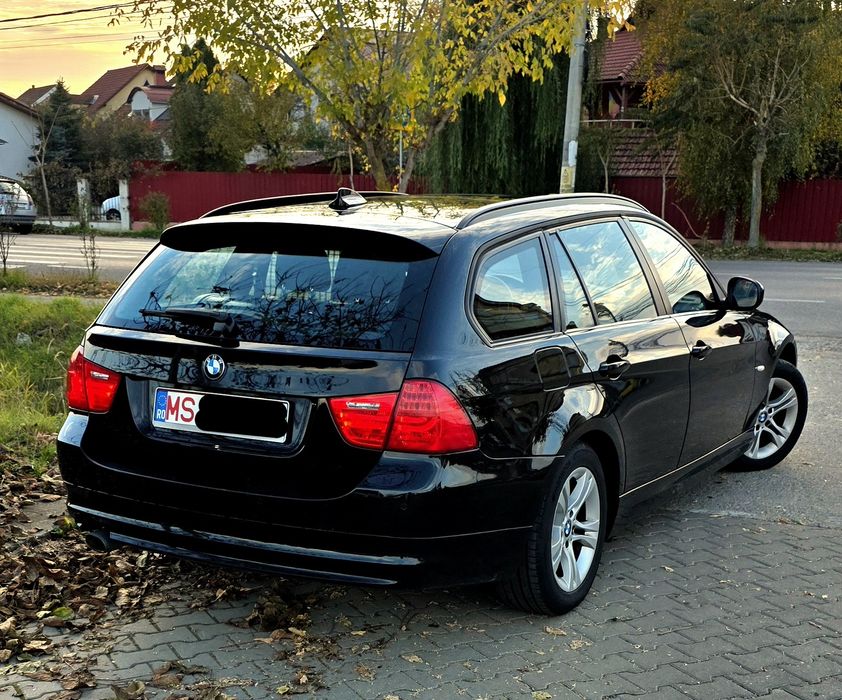 BMW 3 Series 2010 — imagine 5