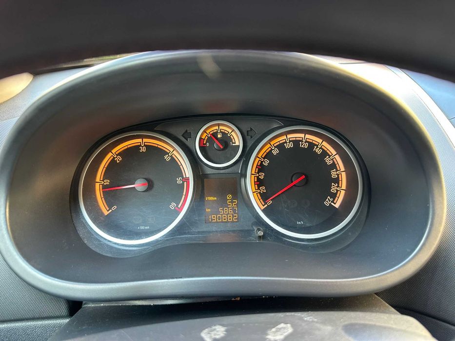 Opel Corsa D 1.3 CDTI Diesel 2009 Consum mic Ideală începători