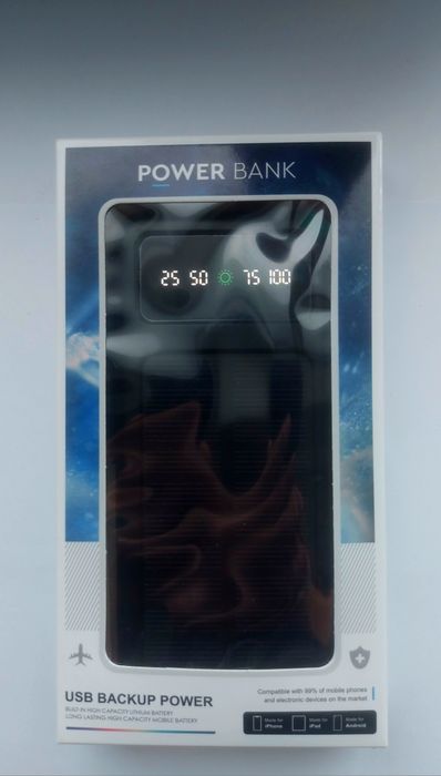 Повер банк на 10 000мАч