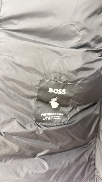 Geaca Boss lunga puf