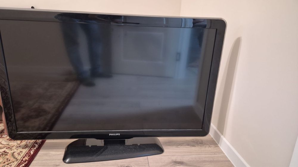 Продам телевизор Philips