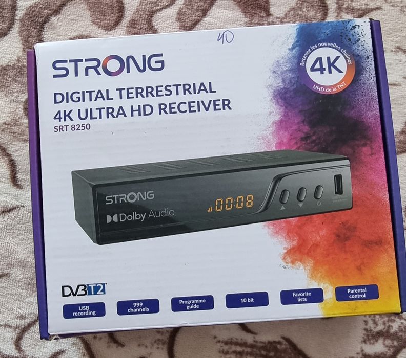 Кабелен приемник Strong 4k