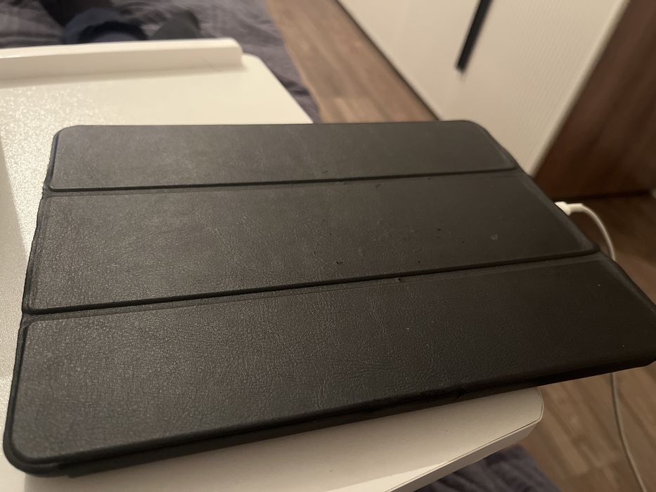 Продам ipad 6gnt (6 поколения)