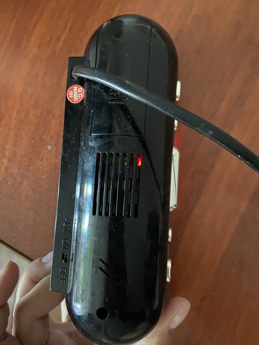 Продам электронные часы