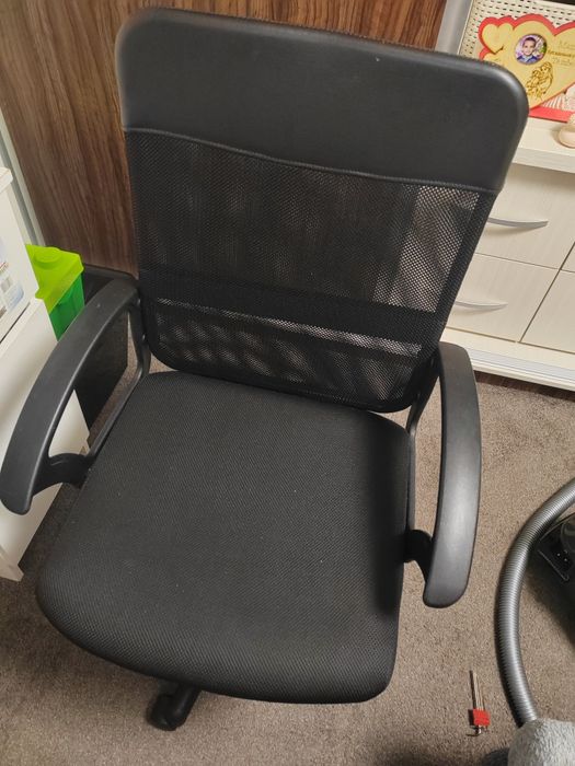 Vând Scaun de birou