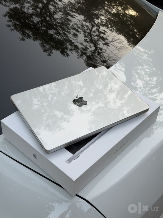 Macbook pro M5 silver