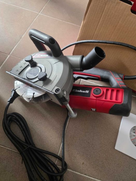 Einhell TE-MA 1700 Freza pentru caneluri beton, 1700 W, 150 mm, geanta textila, accesorii