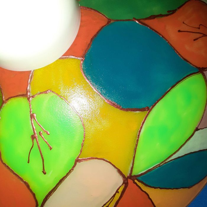 Lampă pictată manual