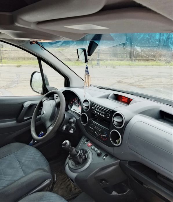 peugeot partner 2011