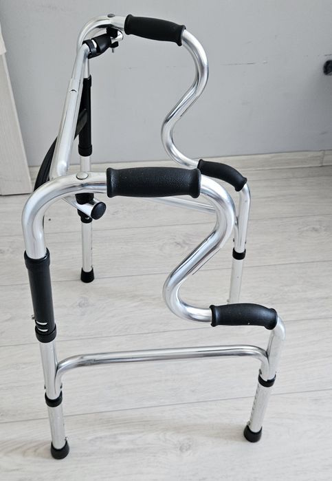 Ходунки, Биотуалет кресло-туалет