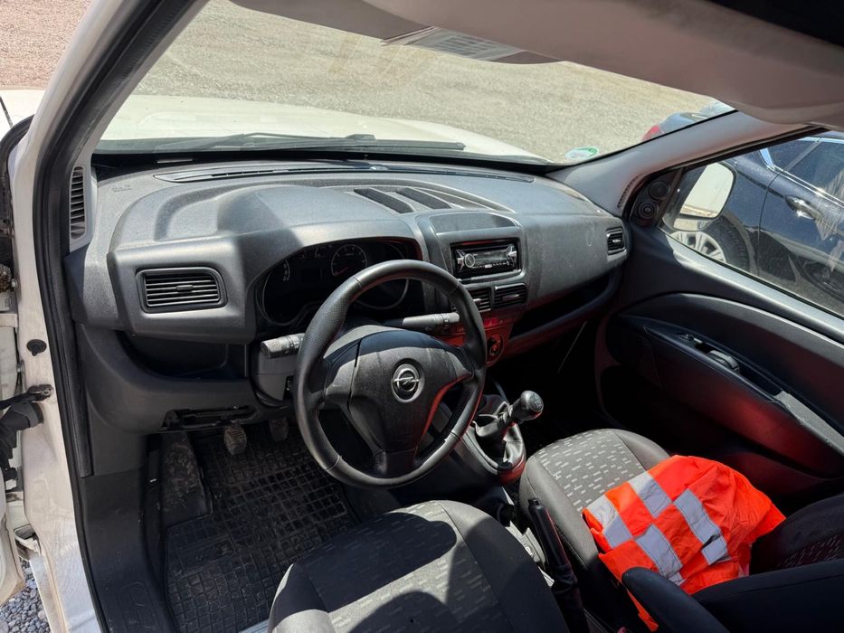 Opel combo pentru dezmembrat