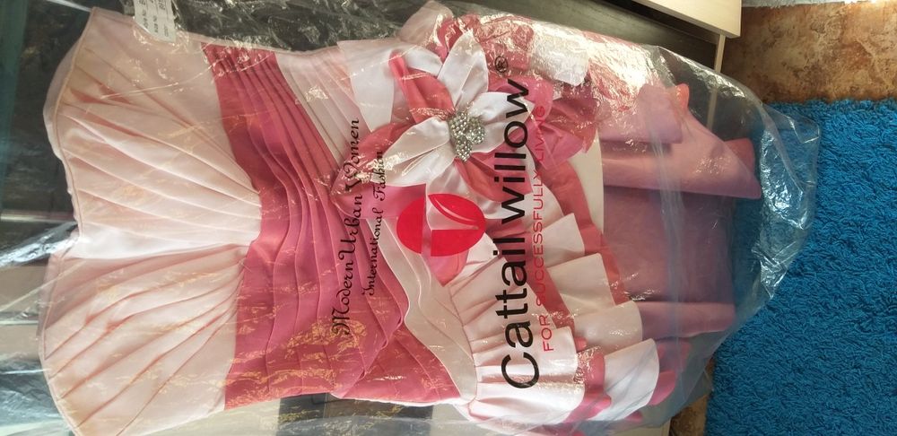 Продам платья новые распродажа