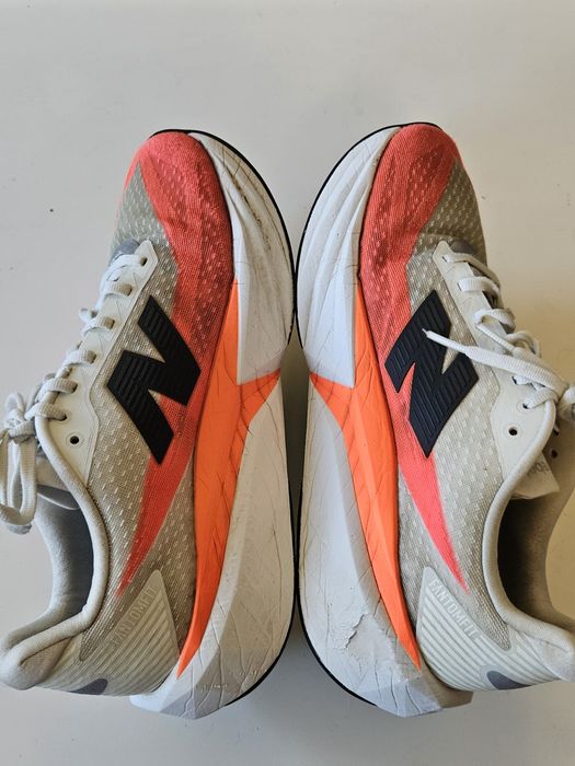 NewBalance Fuelcell Rebel V5