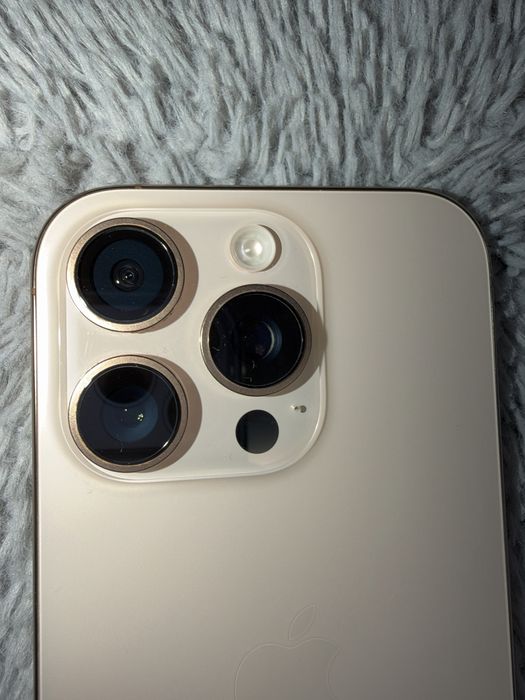 iPhone 16 Pro 128GB • Desert Titanium • Stare impecabilă