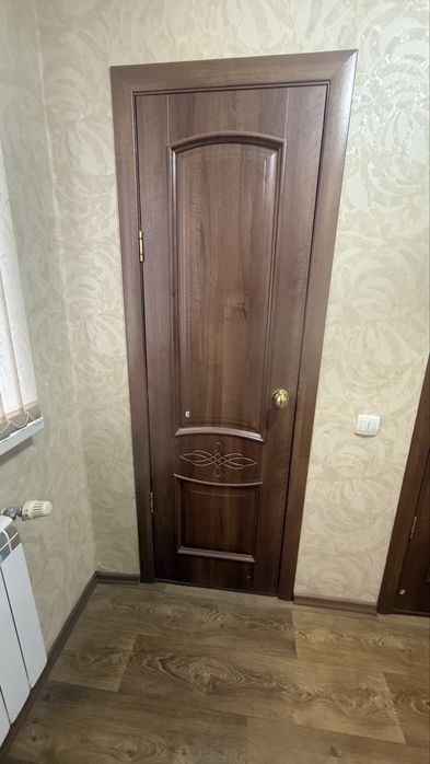 Продам двери в хорошем состоянии