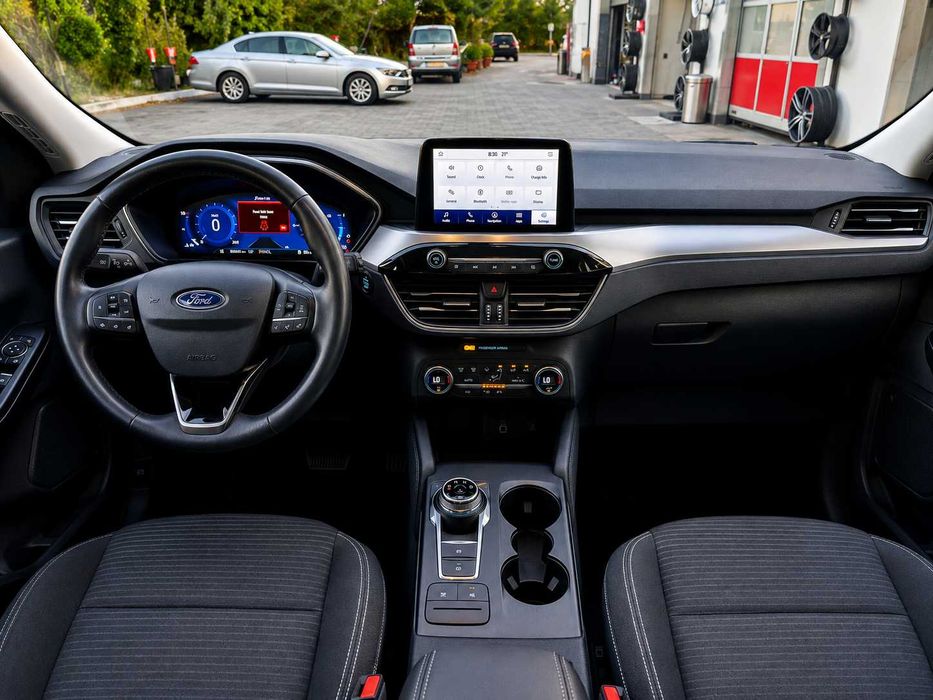 Ford Kuga Titanium 2.5 Duratec Hybrid 190 CP Automata - TVA Deductibil + Carte RAR
