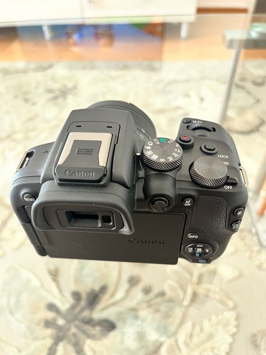 Фотоапарат Canon R10 + RF 18-45