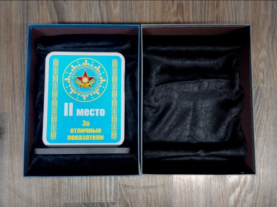 Подарочные коробки с ложементом