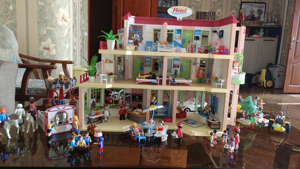Playmobil отель и тематические сценки
