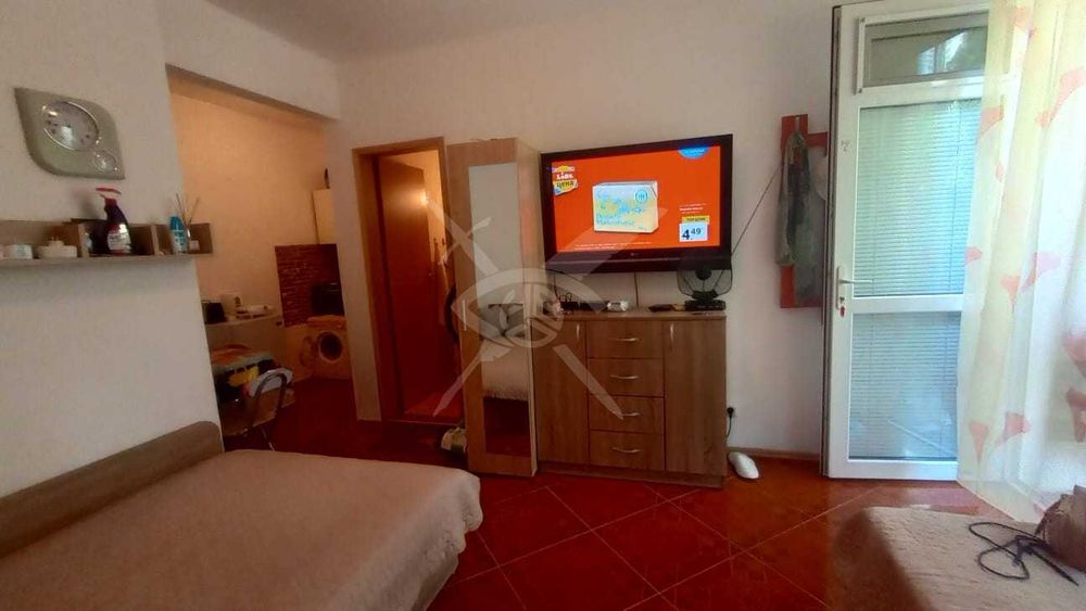 Продава се Едностаен апартамент в к.к. Слънчев бряг - 35 кв.м за 958 €/кв.м - Снимка #1