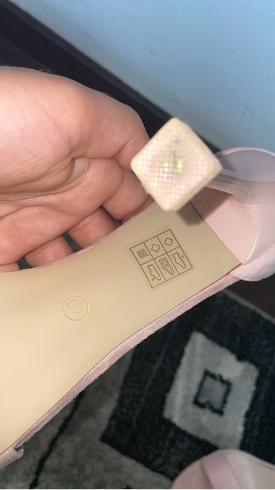 Incaltaminte firma numarul 40