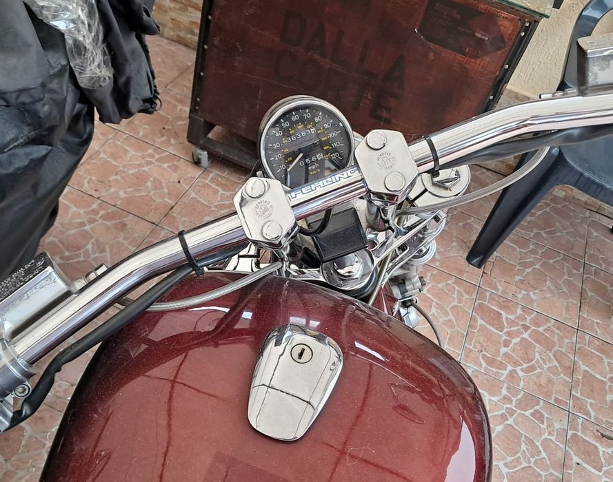 SUZUKI Intruder  VS 1400