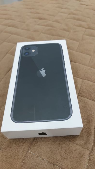 Продам Айфон 11 в отличном состоянии