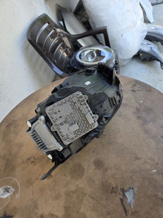 Mini Cooper F55 F56 LCI 2022 ляв фар