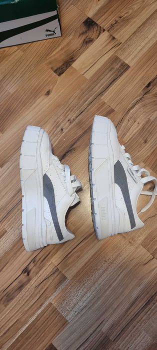 PUMA Спортни обувки Mayze с велур