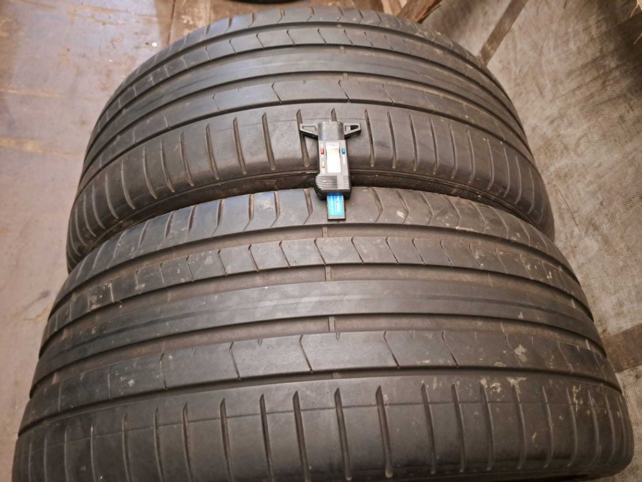 2 anvelope 265/35 R22 Pirelli
