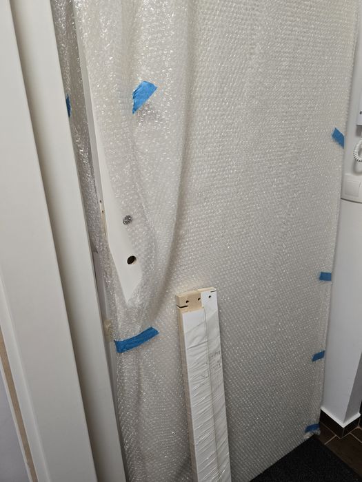 Ușă interior culoarea alb