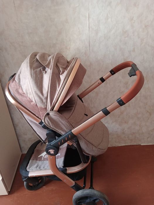 В отличном состояние  коляска