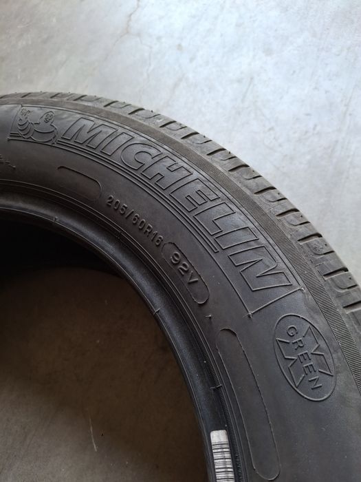 2 Anvelope de vară 205 60 r16 Michelin