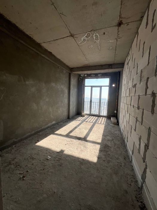 Срочно квартира в новос дилом комплексе Euro House