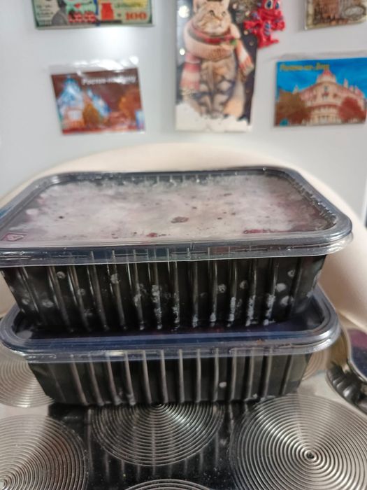 Свежая малина , смородина